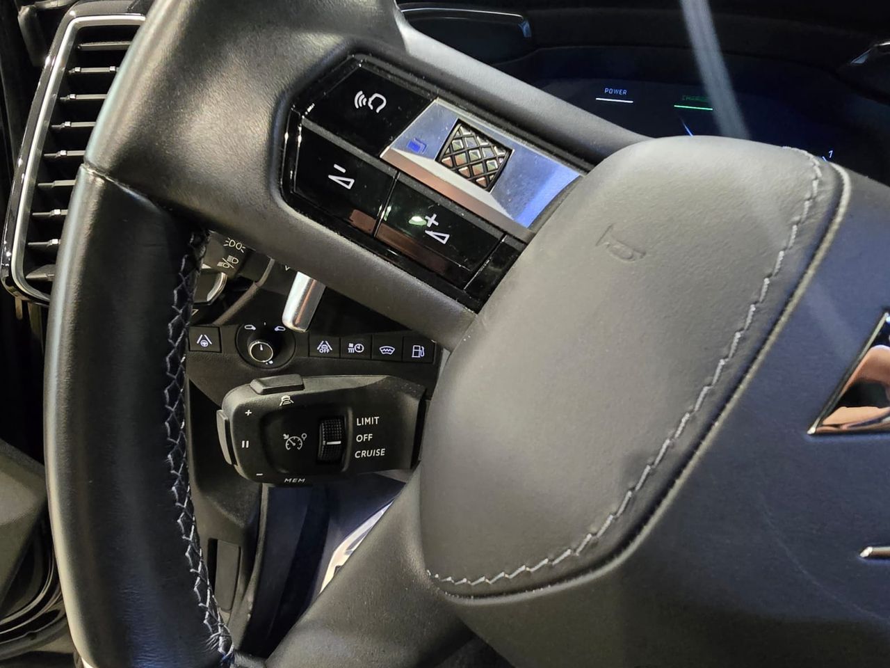 DS DS 7 DS 7 CROSSBACK E-TENSE 4x4 Grand Chic - Foto 19