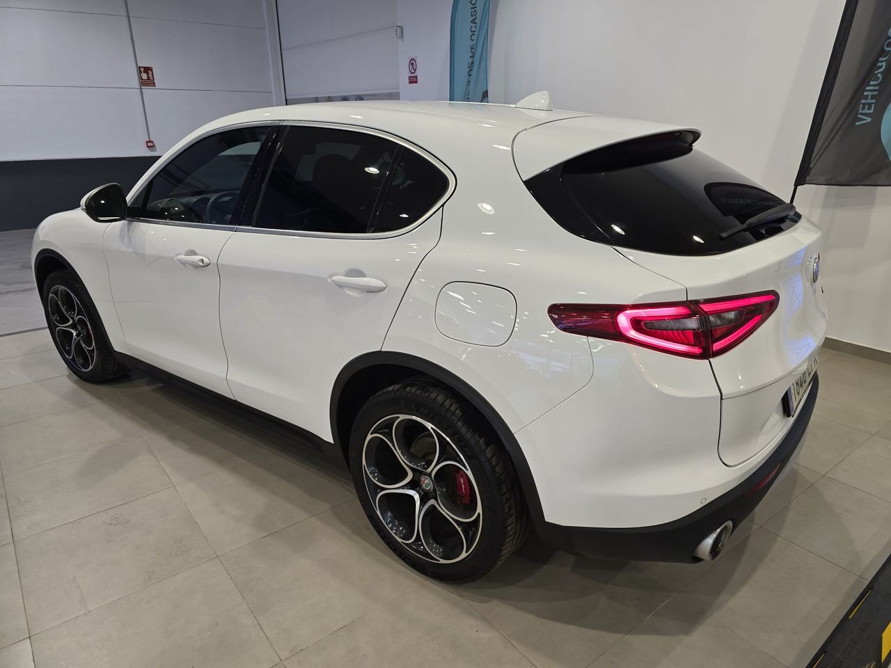 Alfa Romeo Stelvio Executive 2.2 Diesel 154 kW (210 CV) AT8 Q4 - Foto 4