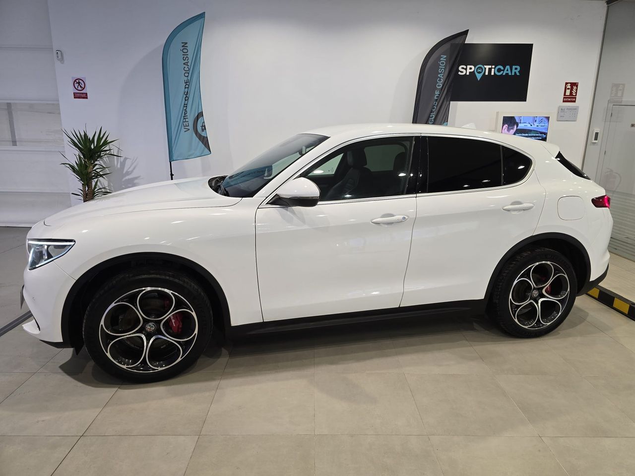 Alfa Romeo Stelvio Executive 2.2 Diesel 154 kW (210 CV) AT8 Q4 - Foto 5