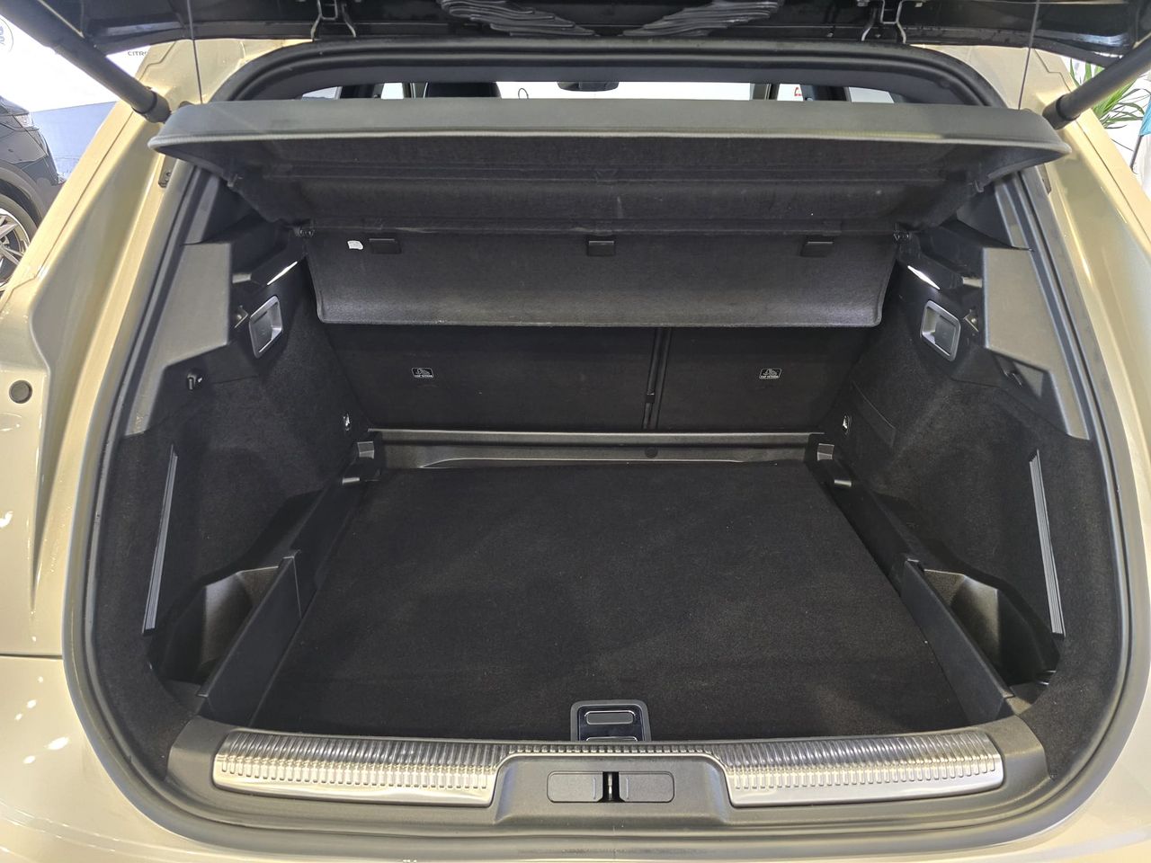 DS DS 7 DS 7 CROSSBACK E-TENSE 300 4x4 Grand Chic - Foto 14