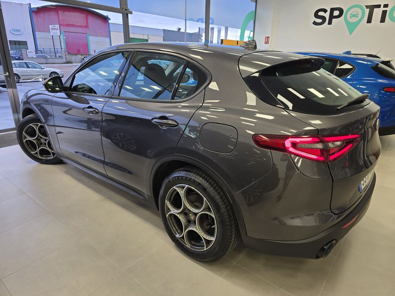 Alfa Romeo Stelvio 2.2 Diesel 140 kW (190 CV) Sprint Q4 - Foto 4