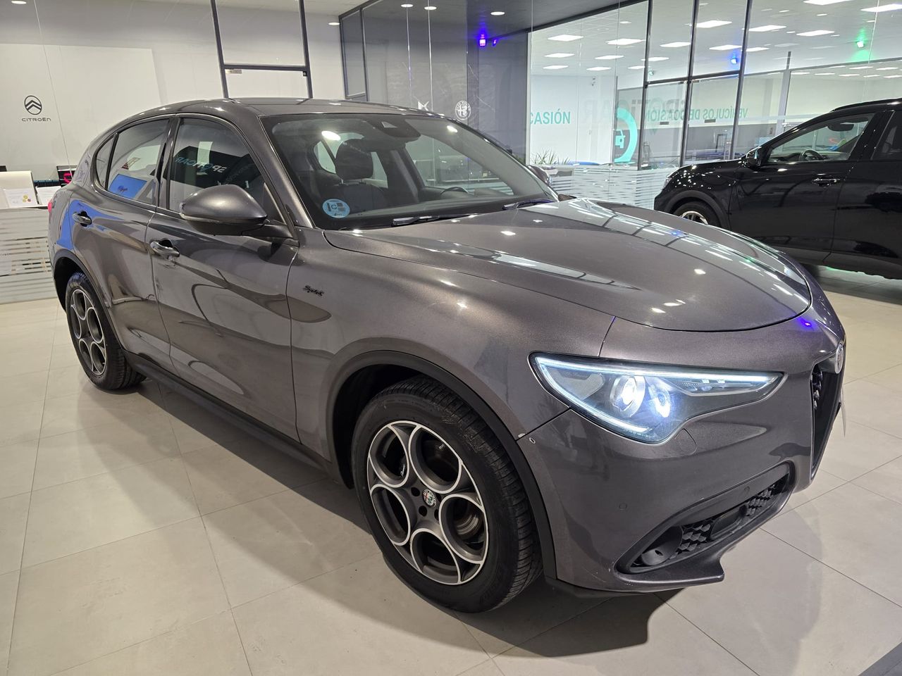 Alfa Romeo Stelvio 2.2 Diesel 140 kW (190 CV) Sprint Q4 - Foto 4