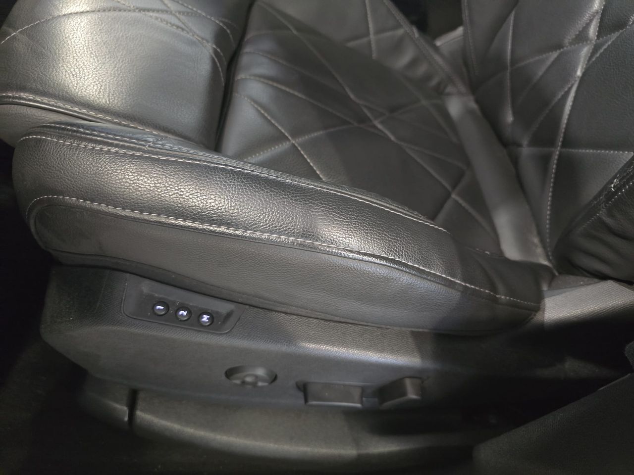 DS DS 4 DS 7 CROSSBACK E-TENSE 225 LIGNE NOIRE - Foto 16