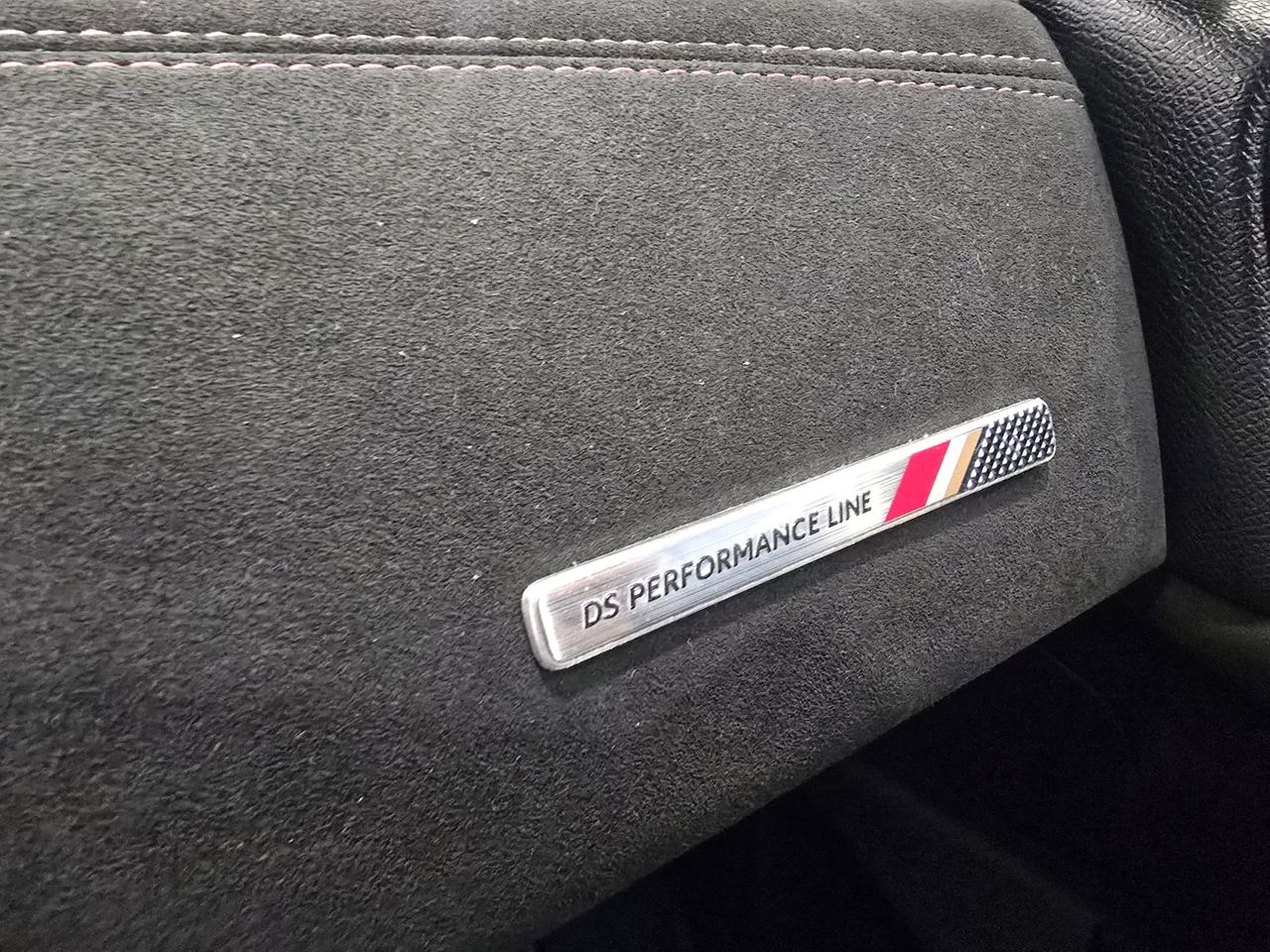 DS DS 3 Crossback PureTech 130 Aut. Performance Line - Foto 17