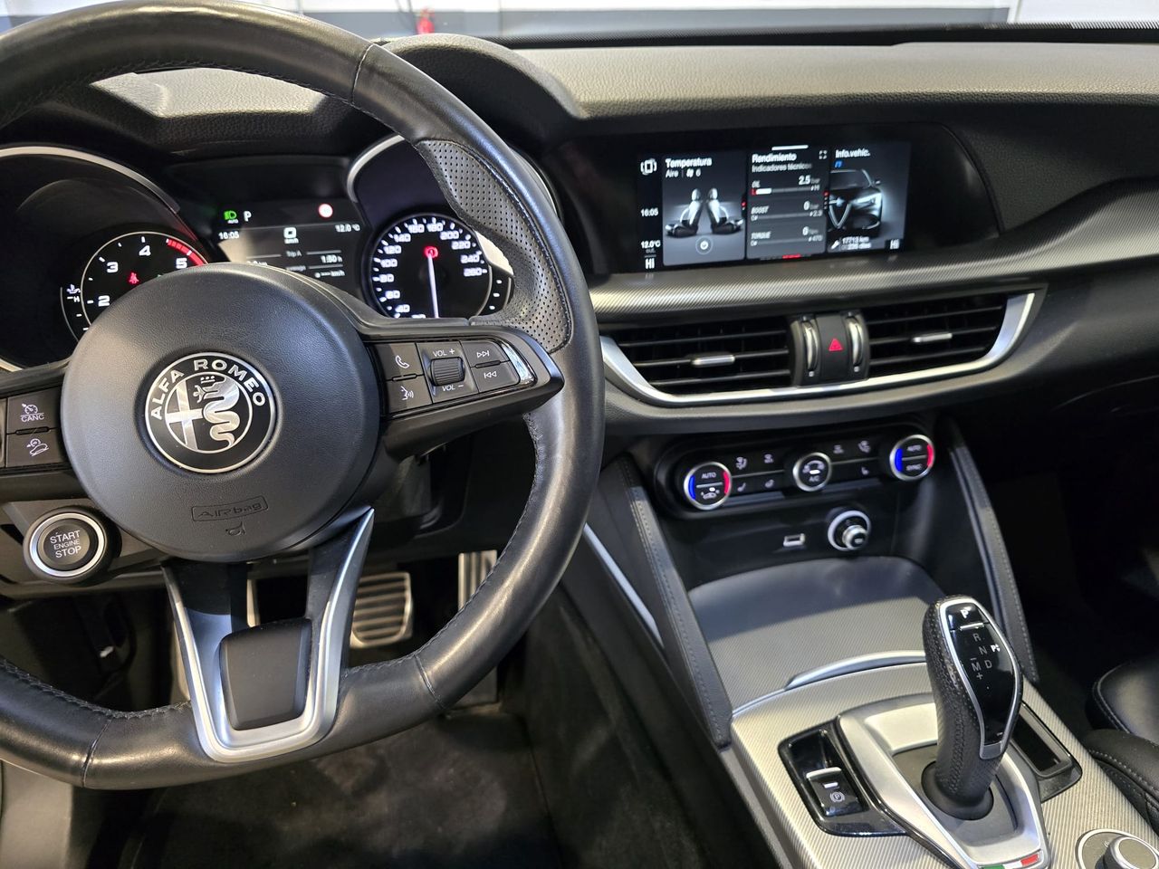 Alfa Romeo Stelvio 2.2 Diesel 154 kW (210 CV) Veloce Q4 - Foto 13