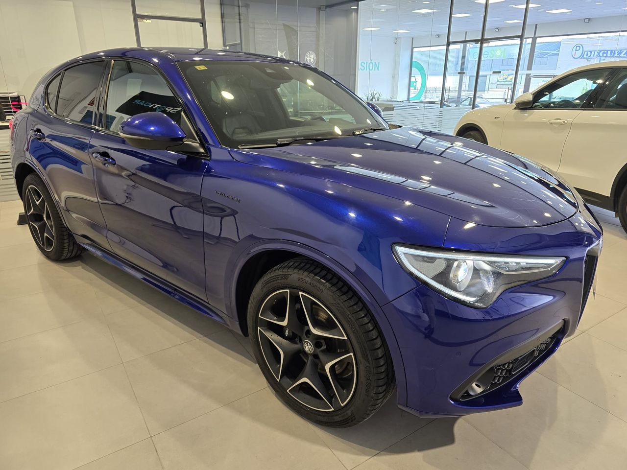 Alfa Romeo Stelvio 2.2 Diesel 154 kW (210 CV) Veloce Q4 - Foto 6