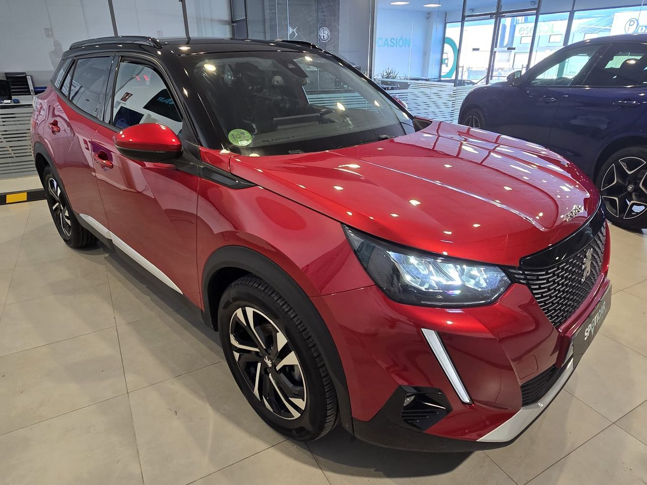 Peugeot 2008 Allure Pack BlueHDi 110 - Foto 4