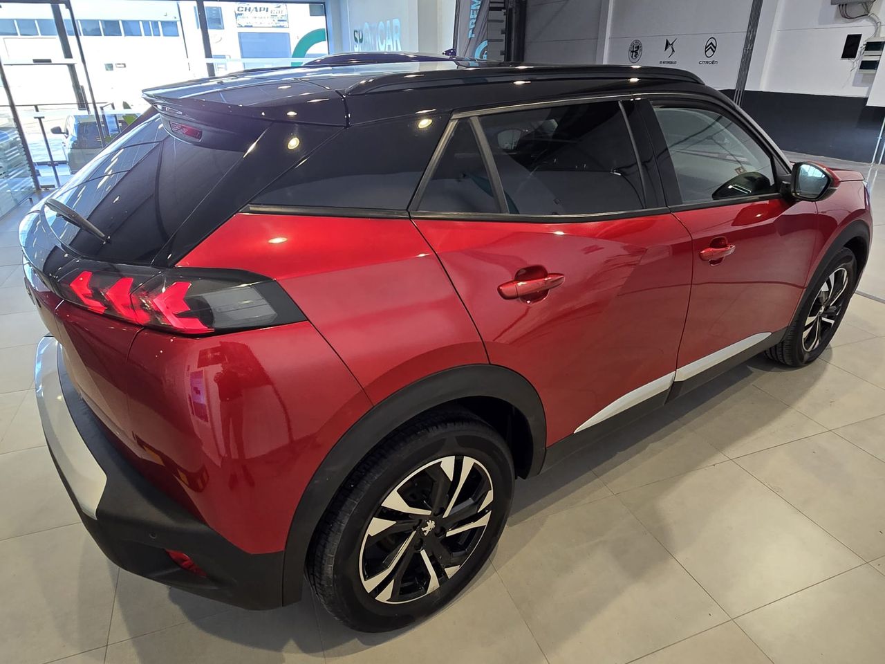 Peugeot 2008 Allure Pack BlueHDi 110 - Foto 9