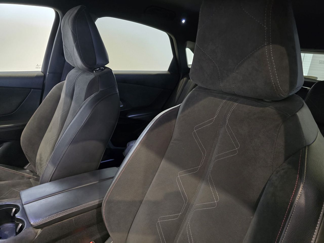 DS DS 7 Crossback 7 Crossback BlueHDi 130 Automático Performance Line - Foto 16