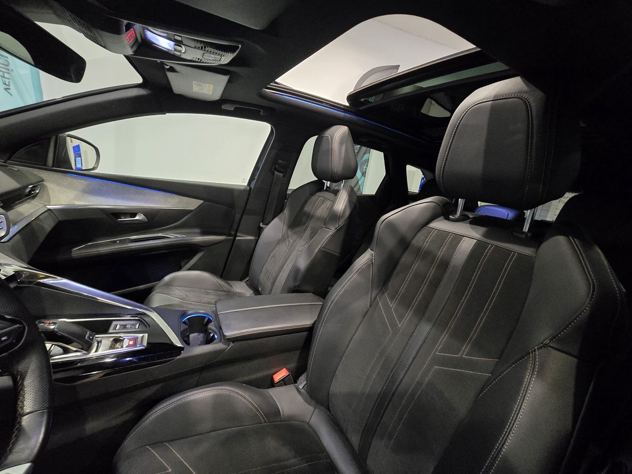 Peugeot 3008 Hybrid 3008 GT BlueHDi 130 S&S EAT8 - Foto 16