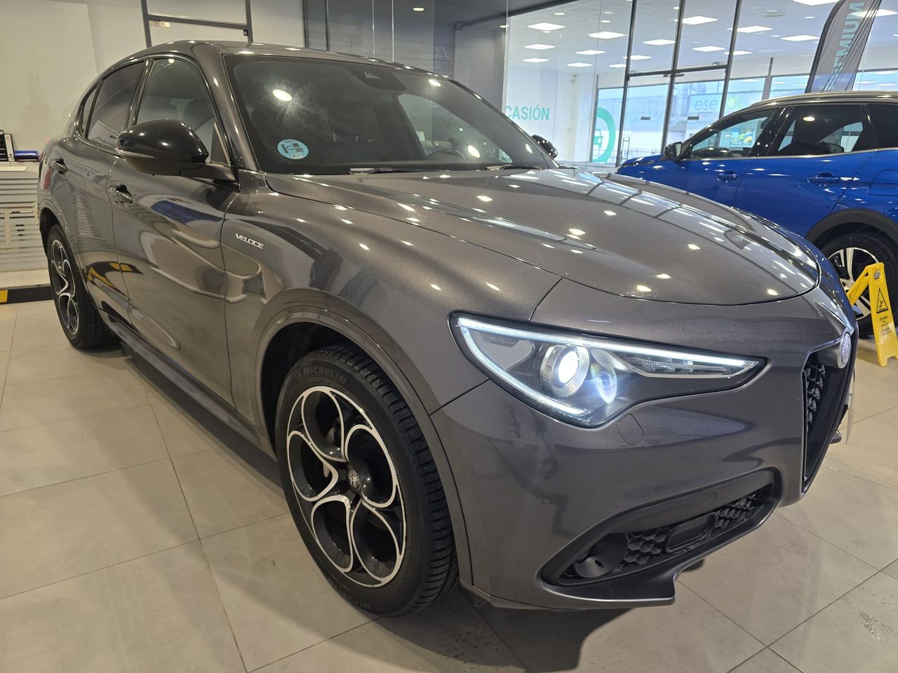 Alfa Romeo Stelvio 2.2 Diesel 154 kW (210 CV) Veloce Q4 - Foto 5
