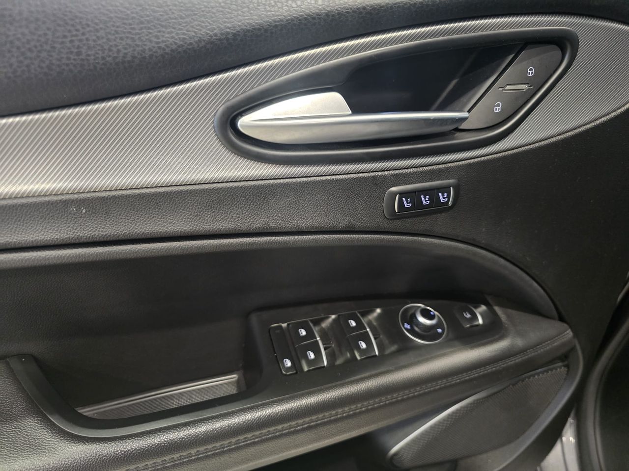 Alfa Romeo Stelvio 2.2 Diesel 154 kW (210 CV) Veloce Q4 - Foto 12