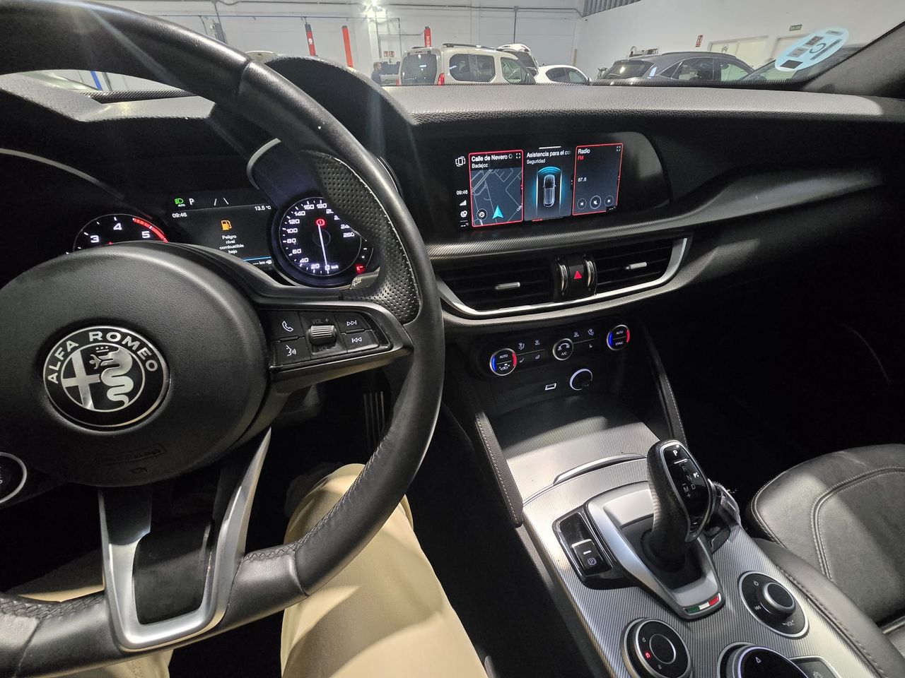 Alfa Romeo Stelvio 2.2 Diesel 154 kW (210 CV) Veloce Q4 - Foto 13