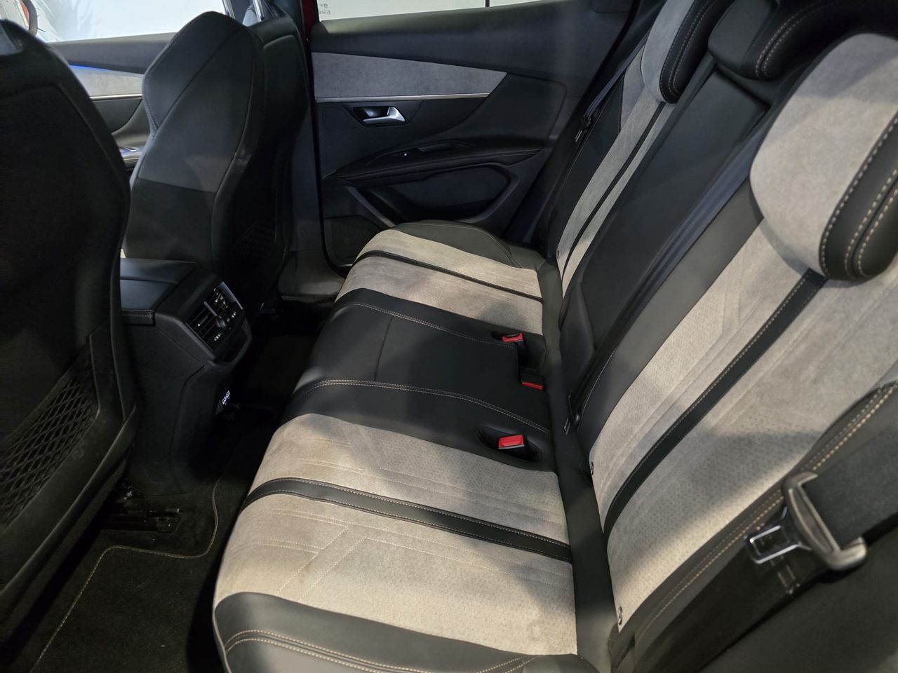 Peugeot 3008 Hybrid GT HYBRID 300 e-EAT8 - Foto 14