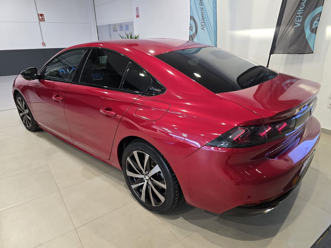 Peugeot 508 Hybrid 508 5P GT Line HYBRID 225 e-EAT8 - Foto 8