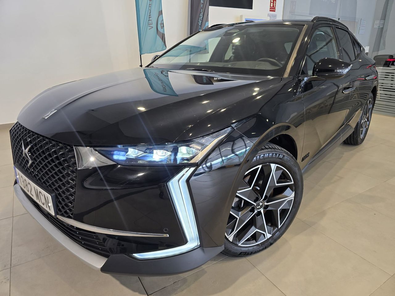 DS DS 4 4 Cross Rivoli PureTech 225 EAT8 - Foto 4