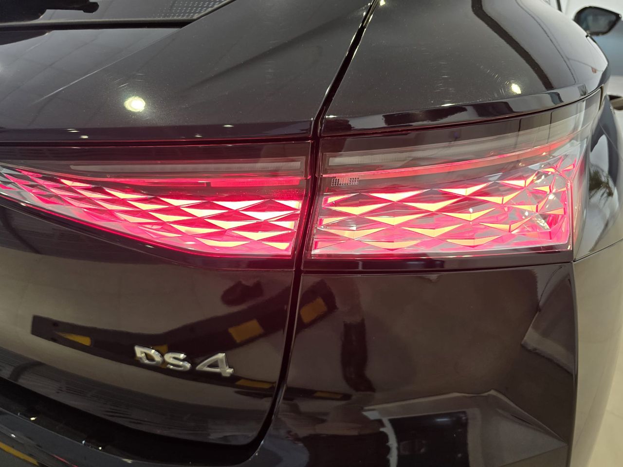 DS DS 4 4 Cross Rivoli PureTech 225 EAT8 - Foto 15