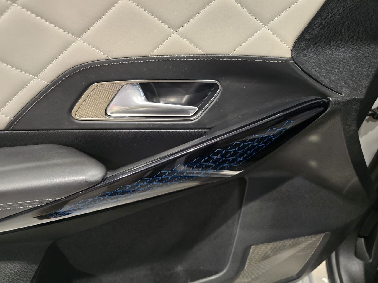 DS DS 7 7 Crossback E-TENSE 4x4 Grand Chic - Foto 14