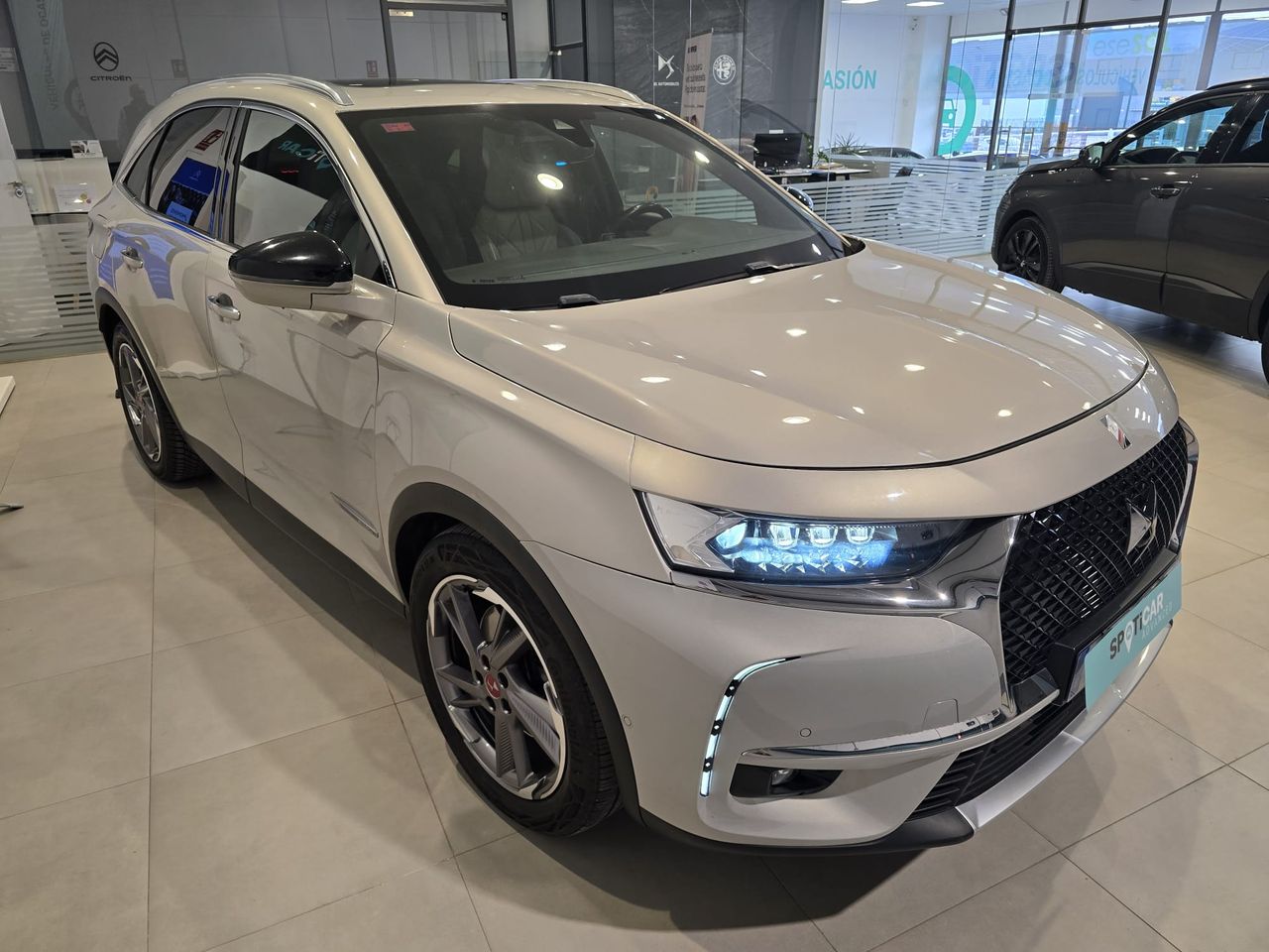 DS DS 7 7 Crossback E-TENSE 4x4 Grand Chic - Foto 4
