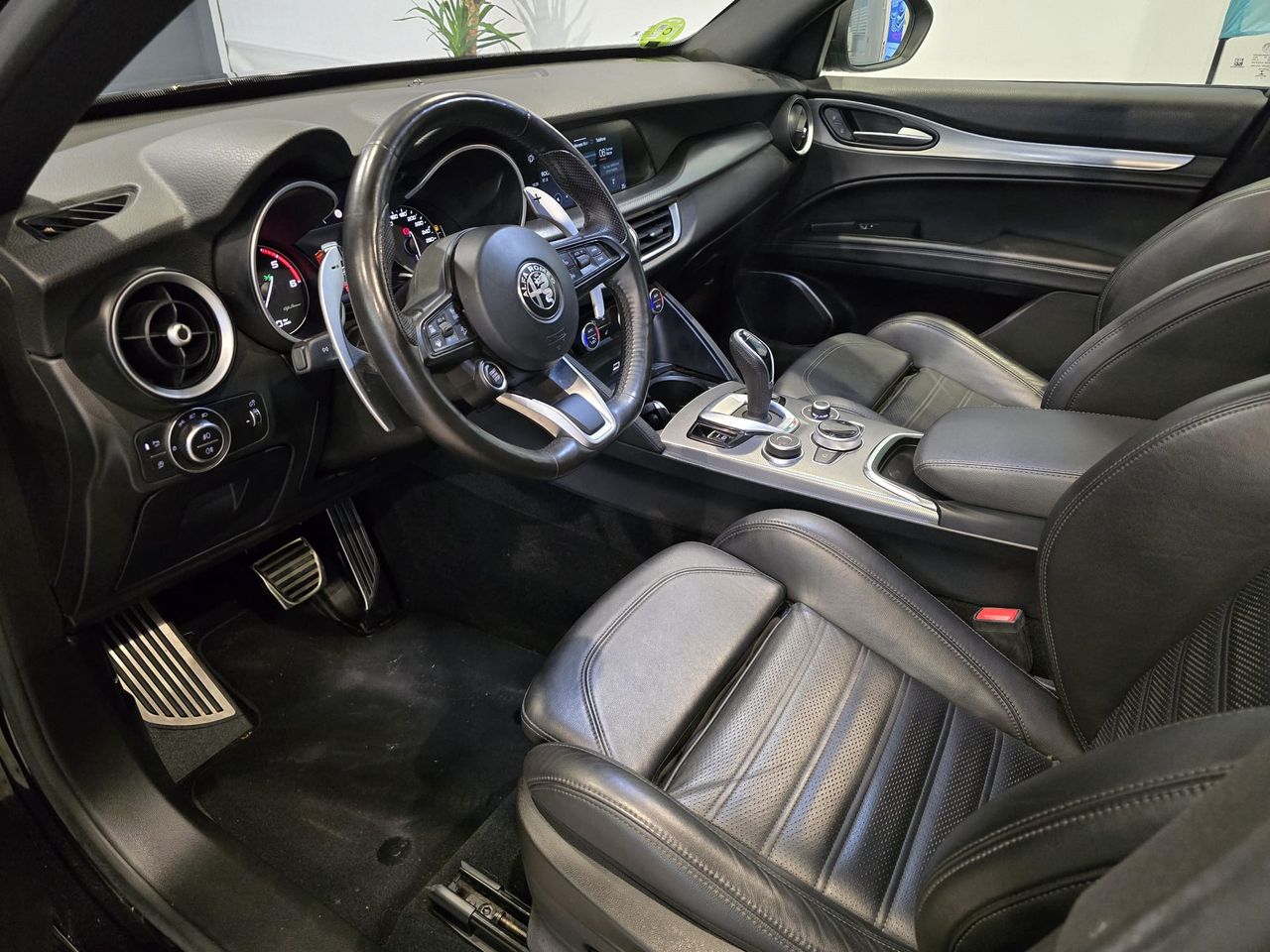 Alfa Romeo Stelvio 2.2 Diesel 154 kW (210 CV) Veloce Q4 - Foto 10