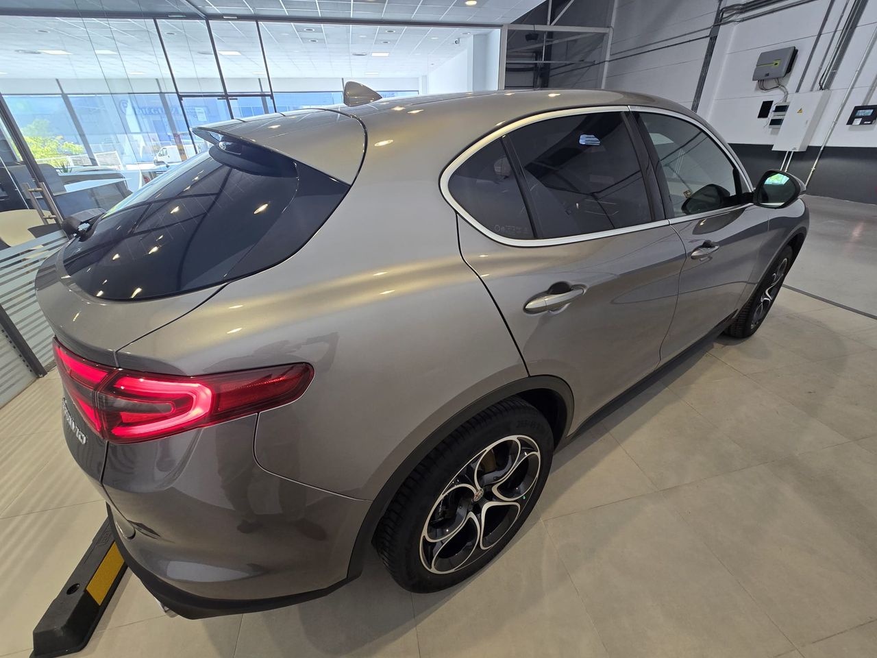 Alfa Romeo Stelvio 2.2 Diesel 154kW 210CV Executive Q4 - Foto 8