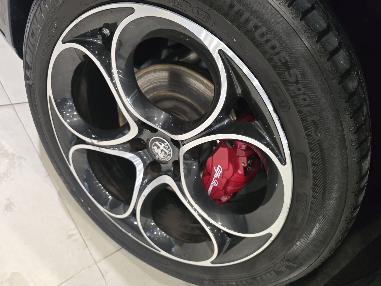 Alfa Romeo Stelvio 2.2 Diesel 154 kW (210 CV) Veloce Q4 - Foto 16