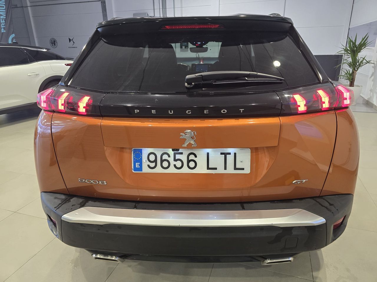 Peugeot 2008 GT PureTech 130 - Foto 9