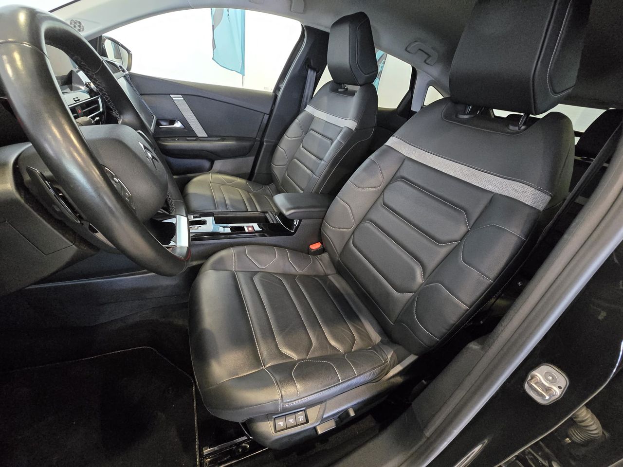 Citroën C4 BlueHDi 130 EAT8 Shine - Foto 13