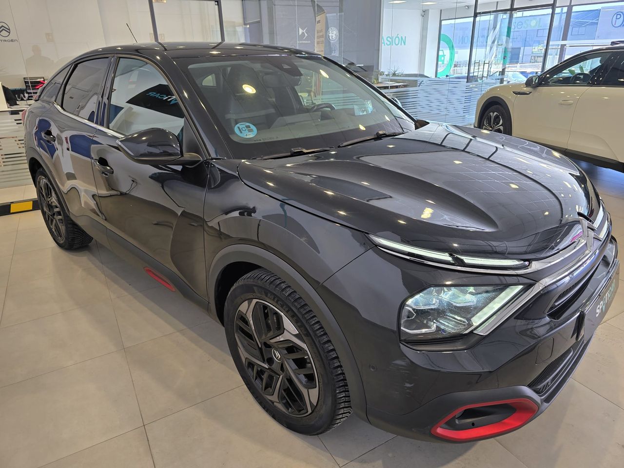 Citroën C4 BlueHDi 130 EAT8 Shine - Foto 4