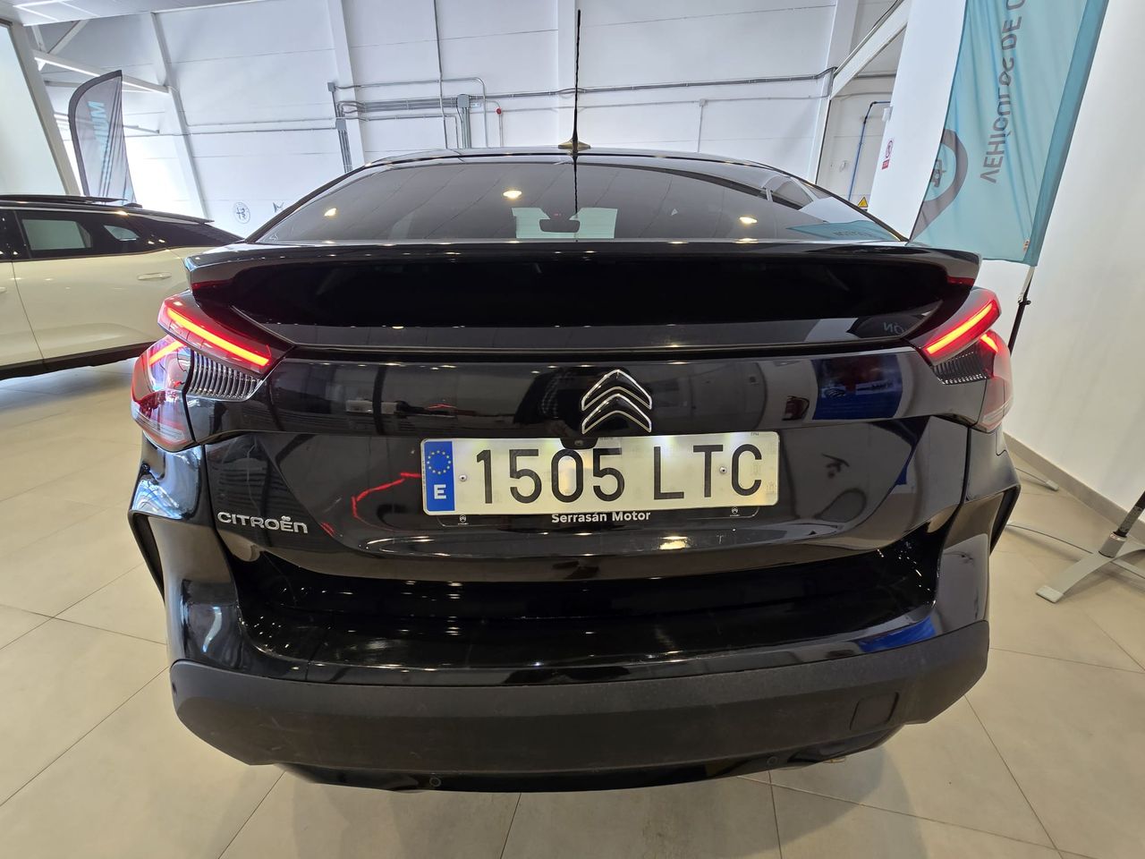 Citroën C4 BlueHDi 130 EAT8 Shine - Foto 8
