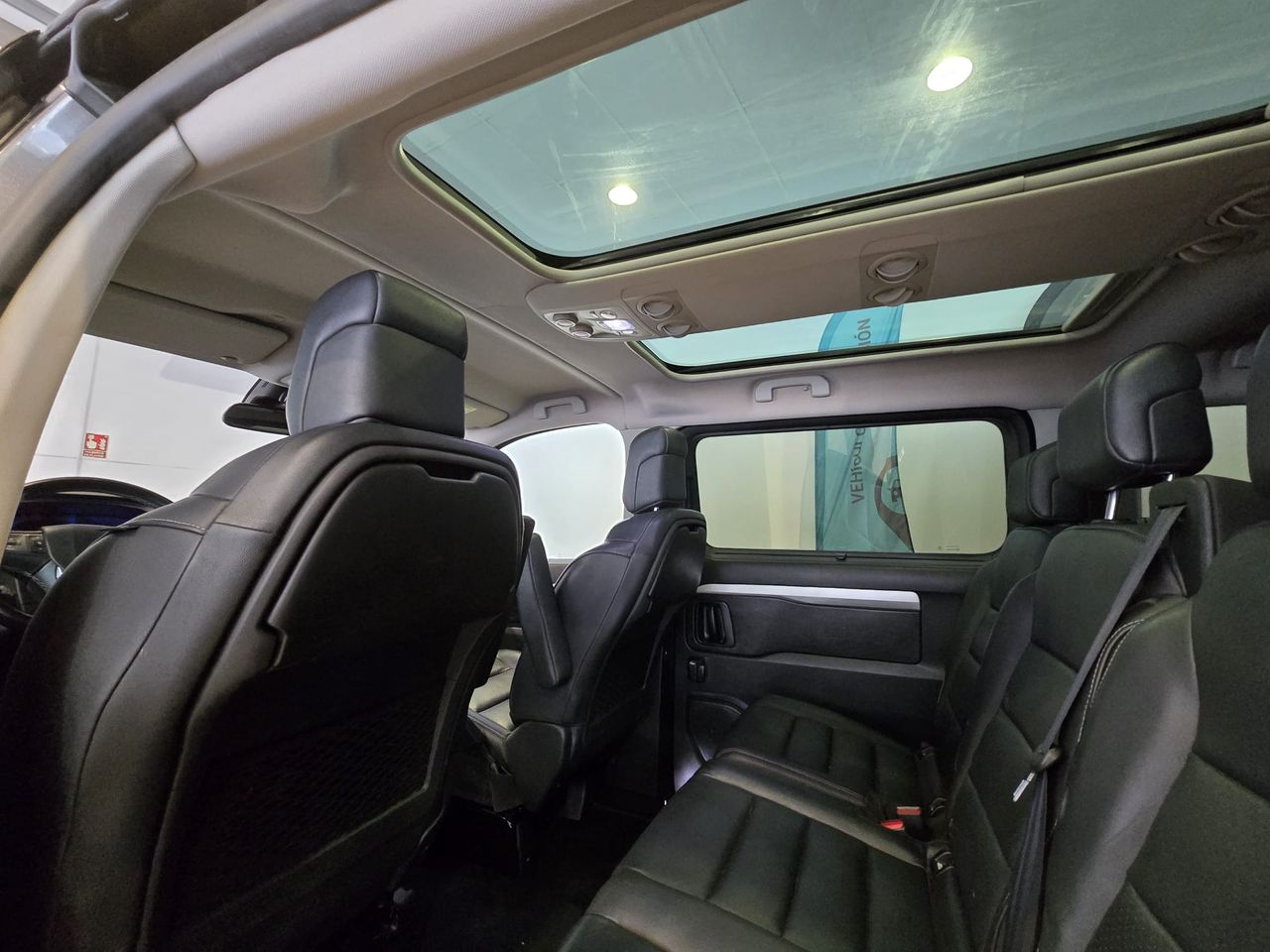 Peugeot Traveller e- Standard Eléctrico 75 kWh Allure - Foto 17