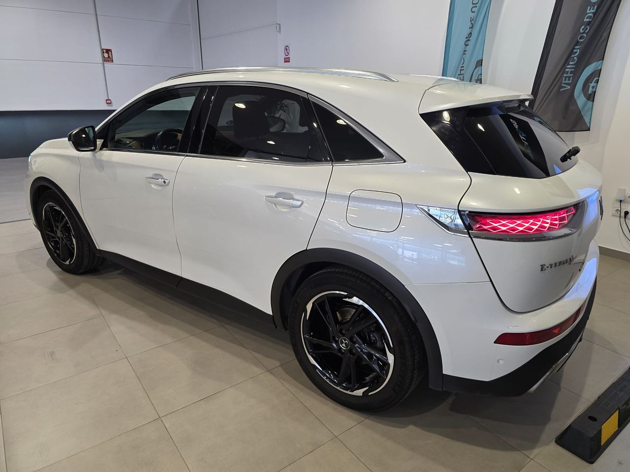 DS DS 7 7 Crossback E-TENSE 4x4 Grand Chic - Foto 7