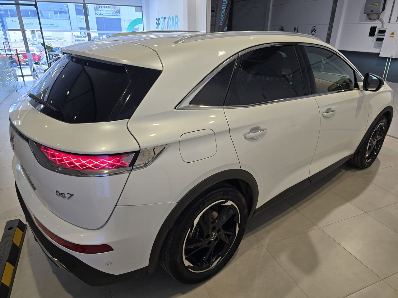 DS DS 7 7 Crossback E-TENSE 4x4 Grand Chic - Foto 5