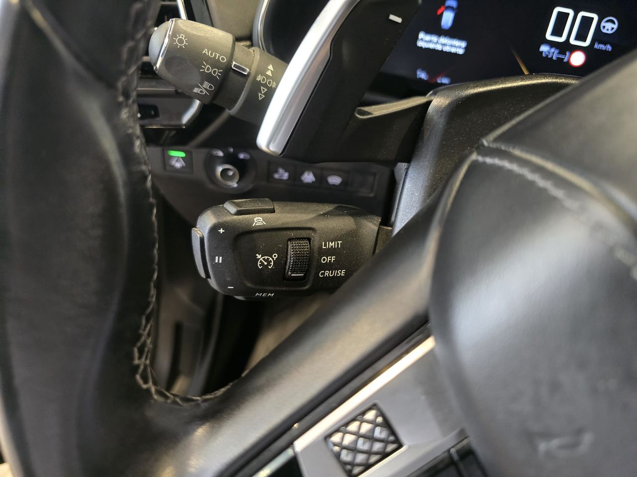 DS DS 7 7 Crossback BlueHDi 180 Automático Grand Chic - Foto 10