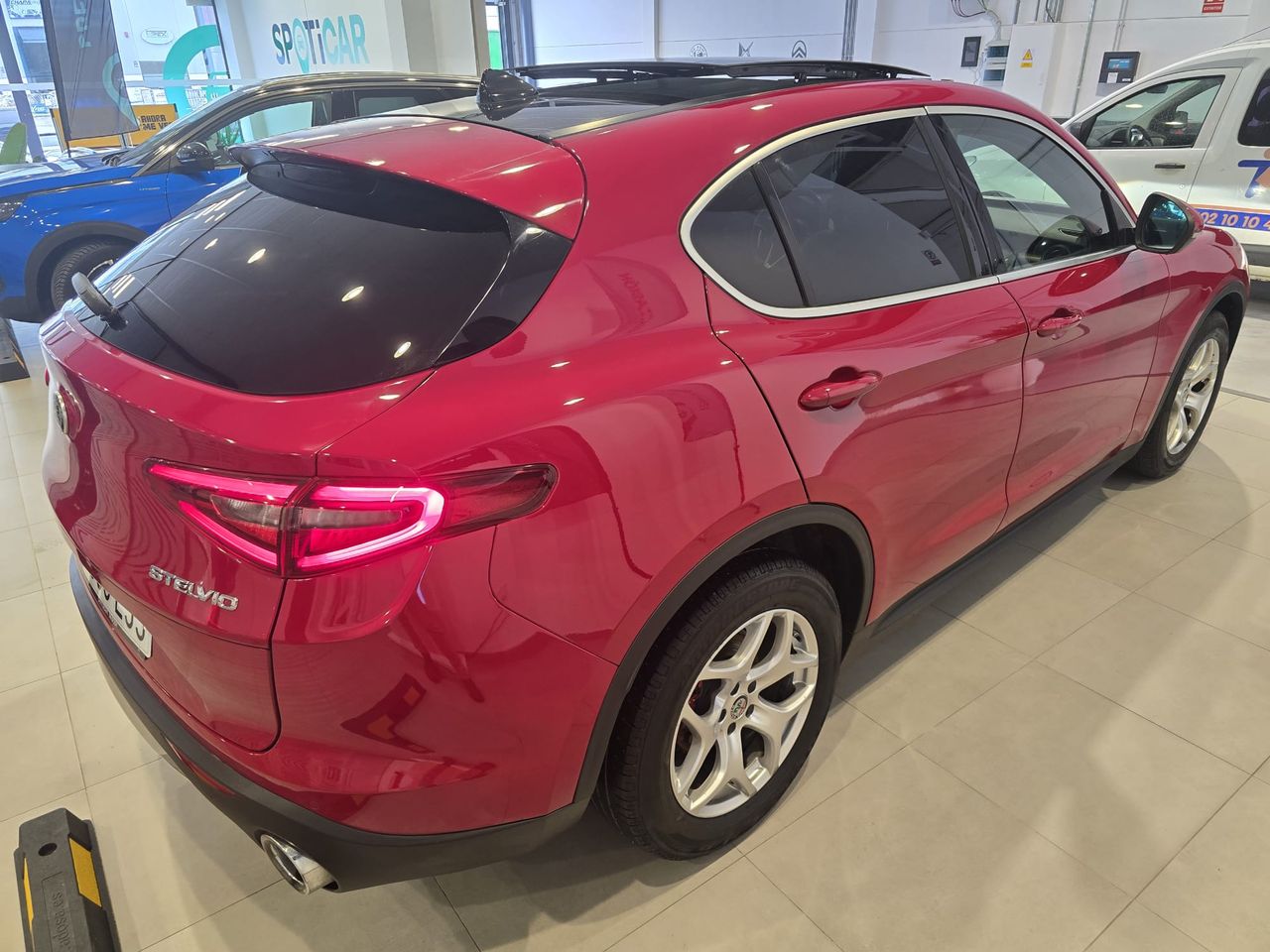 Alfa Romeo Stelvio Executive 2.2 Diesel 140 kW (190 CV) AT8 RWD - Foto 6