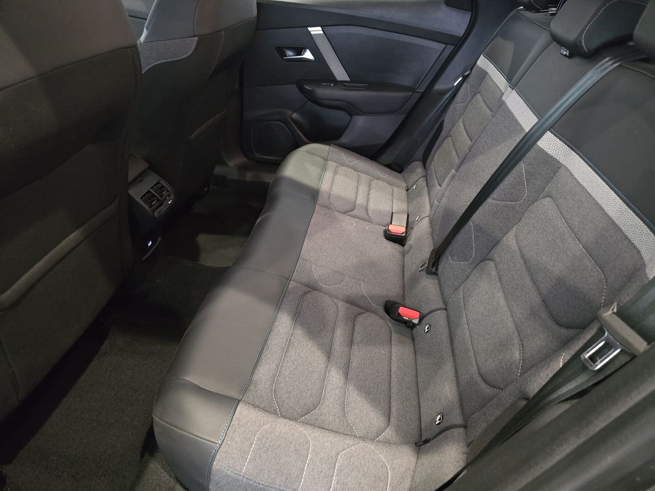 Citroën C4 PureTech 130 Feel Pack - Foto 10