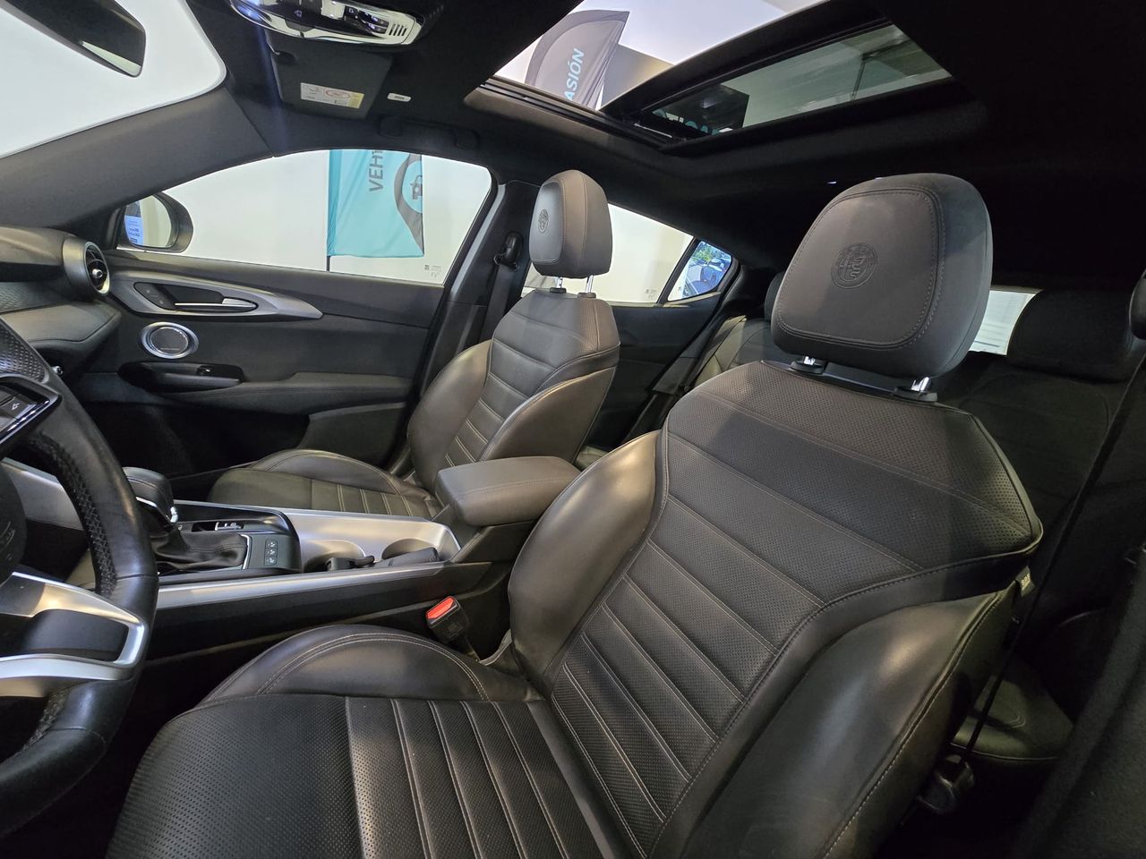 Alfa Romeo Tonale 1.6 Diesel 130 TCT Sprint - Foto 16
