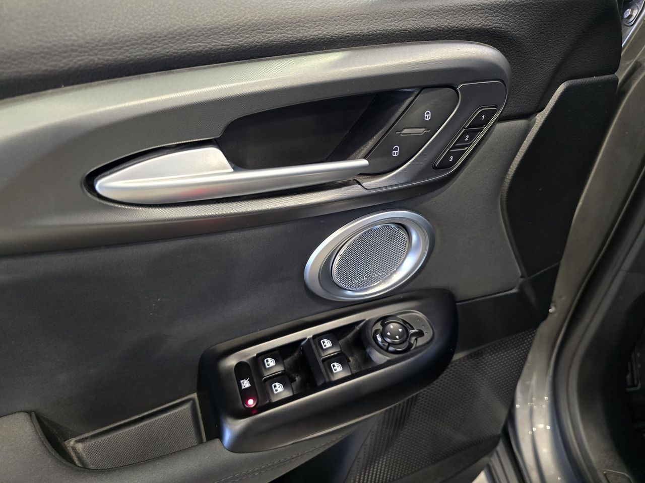 Alfa Romeo Tonale 1.6 Diesel 130 TCT Sprint - Foto 13