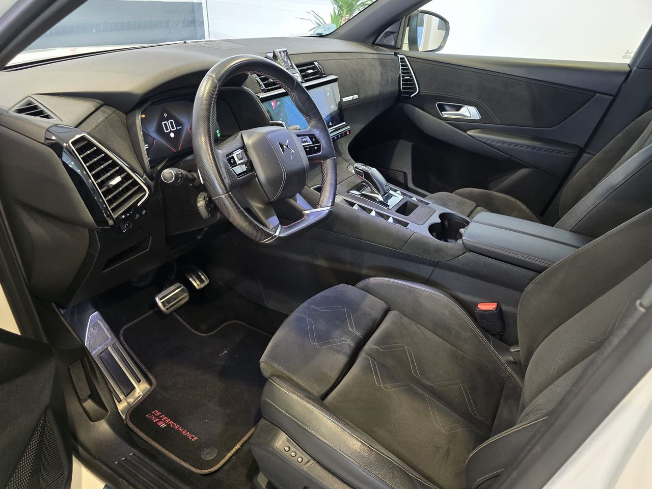 DS DS 7 Crossback 180CV EAT8 PERFORMANCE LINE - Foto 9