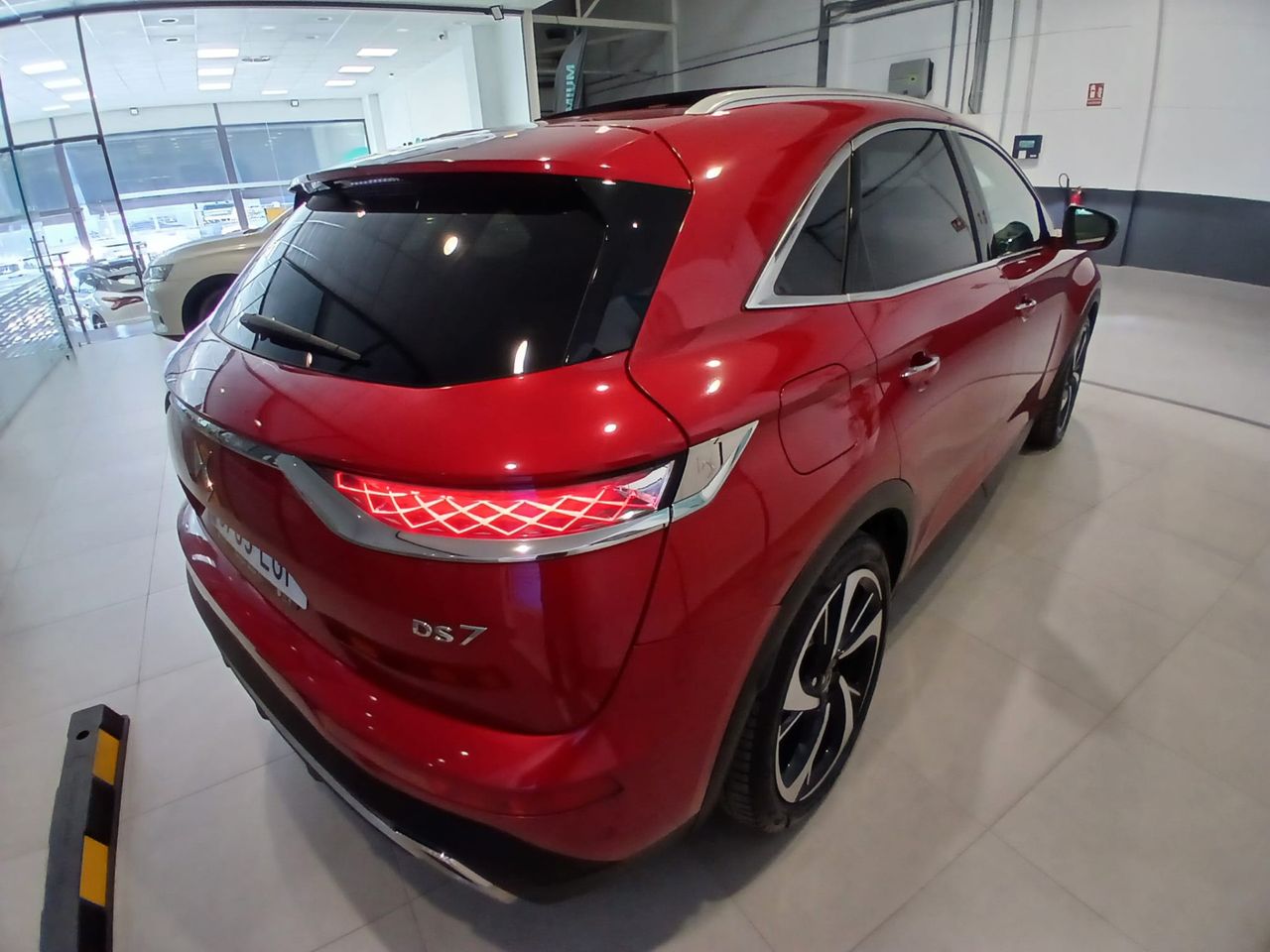 DS DS 7 7 Crossback E-TENSE 4x4 Grand Chic - Foto 9