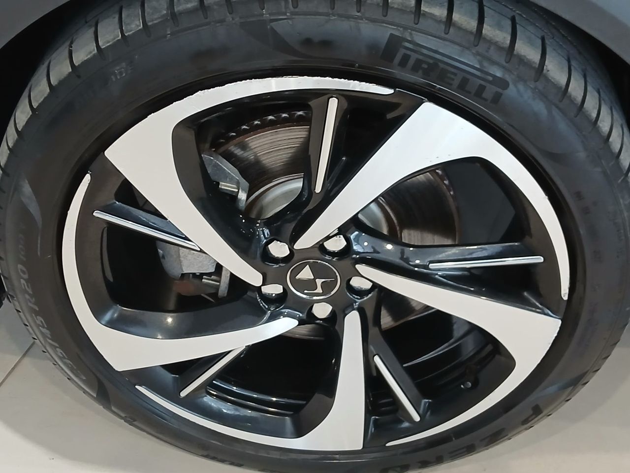 DS DS 7 7 Crossback E-TENSE 4x4 Grand Chic - Foto 18