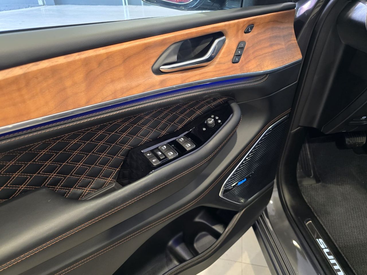 Jeep Grand Cherokee Grand Cherokee 4xe Summit Reserve - Foto 18
