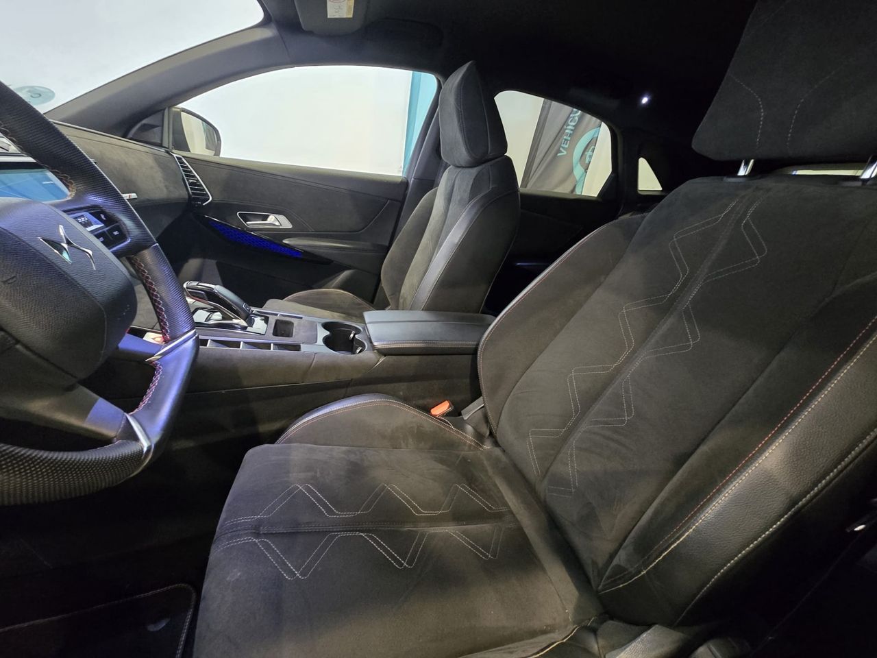 DS DS 7 Crossback BlueHDi 130 Automático Performance Line - Foto 16