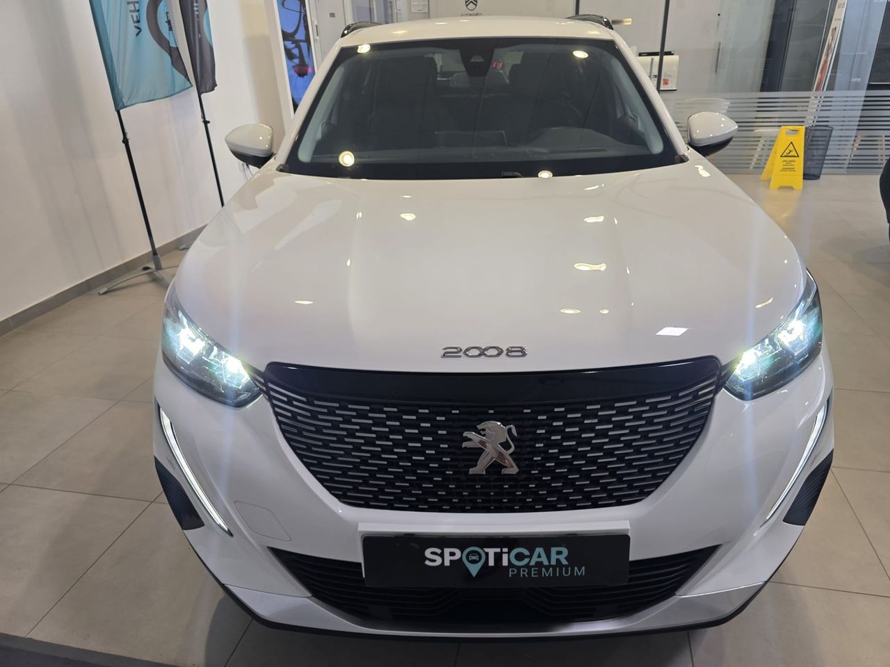 Peugeot 2008 Allure BlueHDi 110 - Foto 4