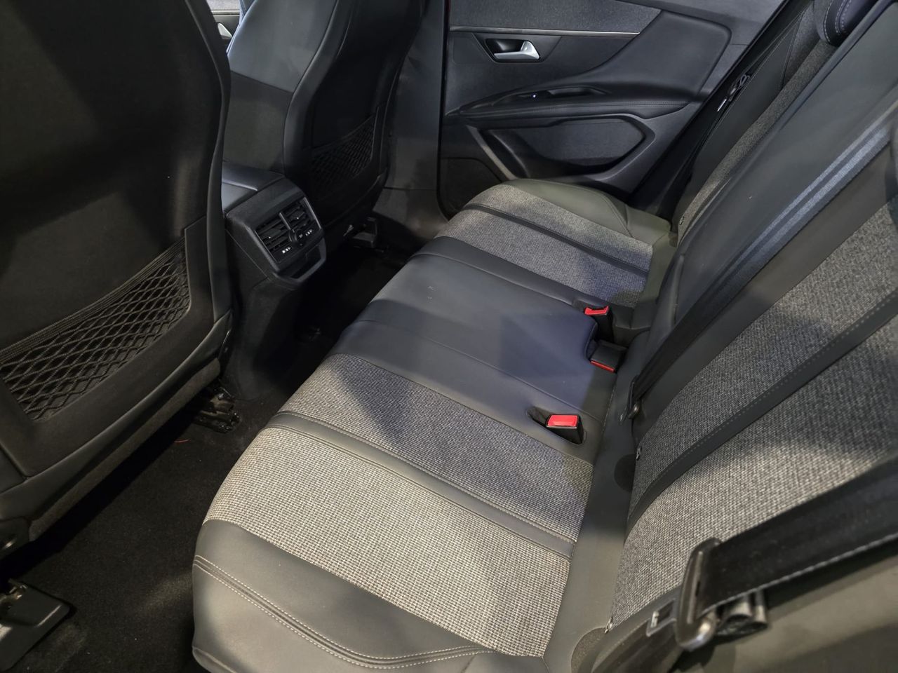 Peugeot 3008 Allure BlueHDi 130 S&S - Foto 11