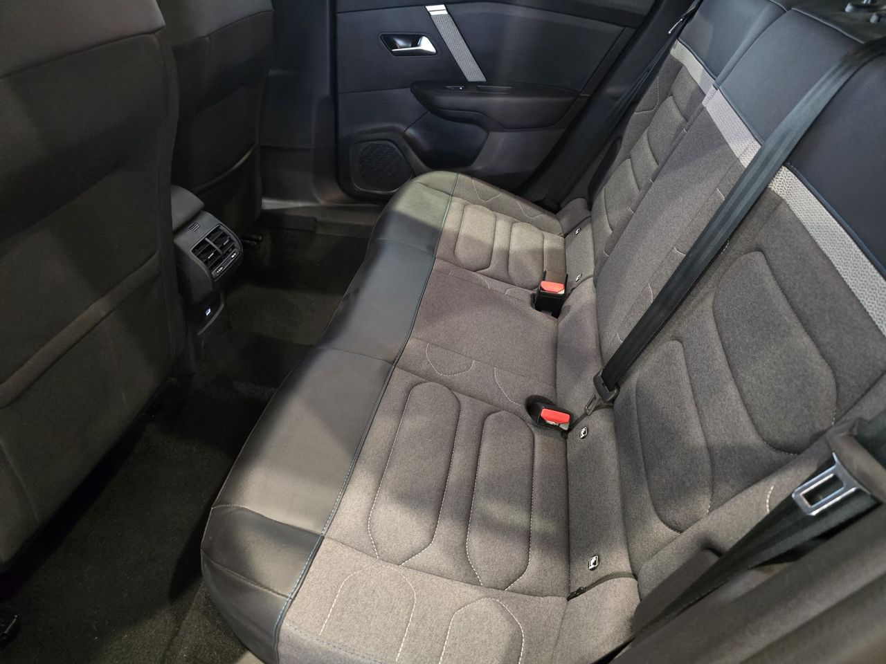 Citroën C4 PureTech 130 Plus - Foto 7