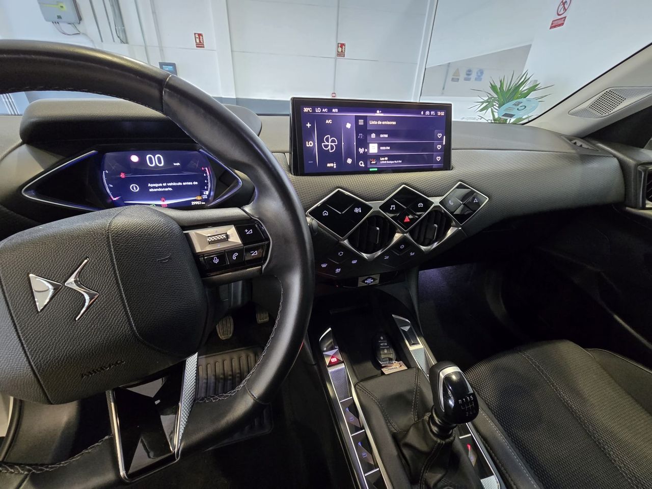 DS DS 3 PureTech 100 Bastille - Foto 12