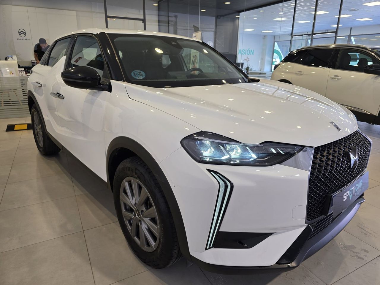 DS DS 3 PureTech 100 Bastille - Foto 4