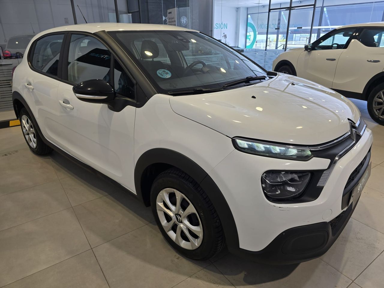 Citroën C3 BlueHDi 100 S&S Live Pack - Foto 9