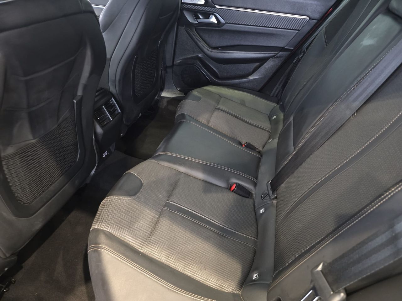 Peugeot 508 GT Hybrid 225 e-EAT8 - Foto 16